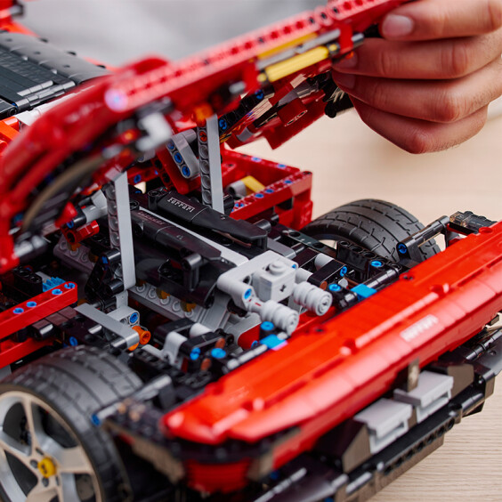 Конструктор LEGO: Technic: Ferrari: Daytona SP3, (42143) 13