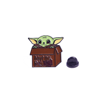 Металлический значок (пин) Star Wars (Mandalorian): Grogo in a box, (10911)